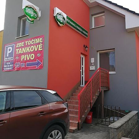Restaurace A Penzion U Jessyho Perna Εξωτερικό φωτογραφία